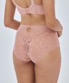 Figi Alles Nude rose z wysokim stanem koronkowe