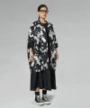 Kurtka damska Wendy Trendy w kontrastowe kwiaty