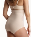 7425-nude-2.jpg